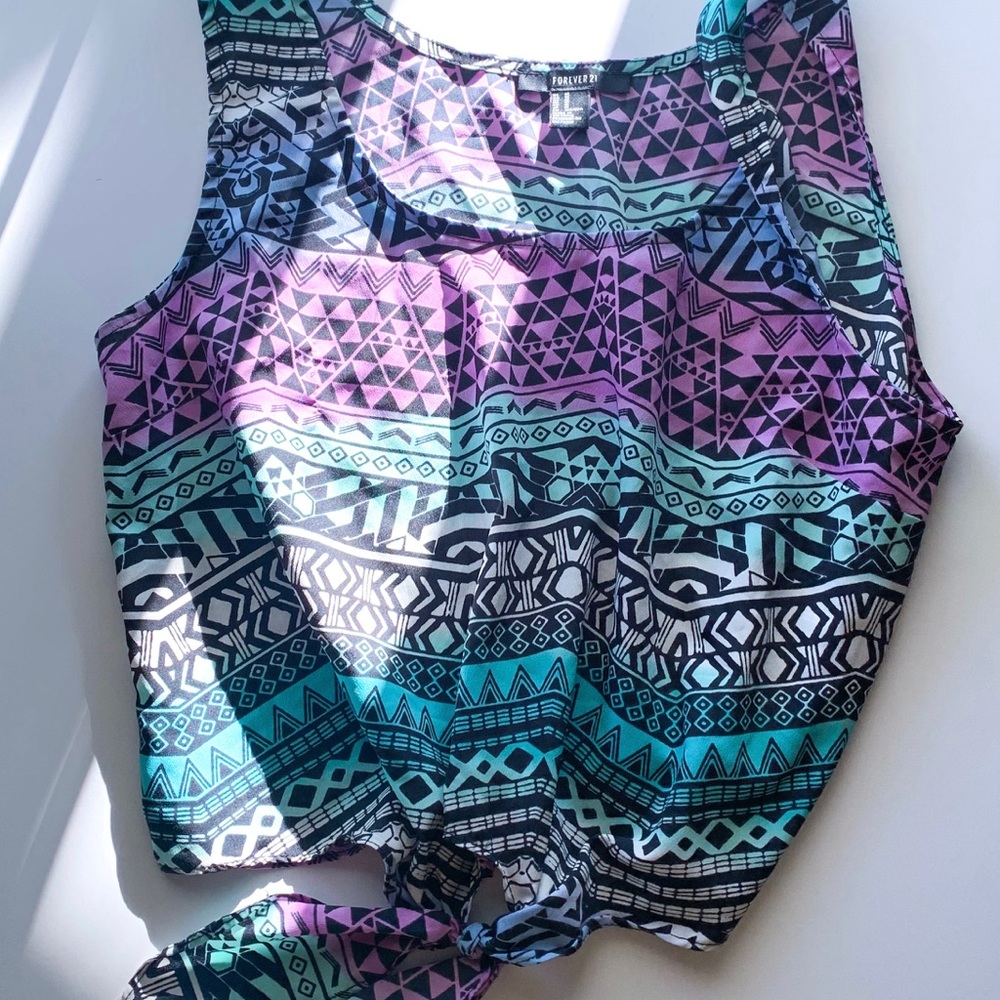 Knotted Geometric Tank Top